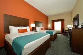 Best Western Plus Longhorn Inn & Suites