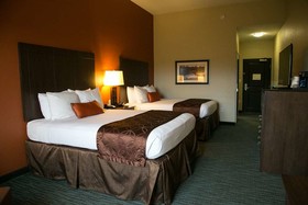 Best Western Plus Longhorn Inn & Suites