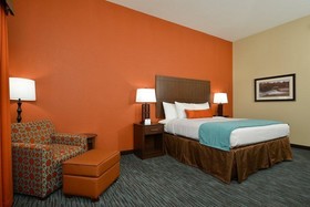 Best Western Plus Longhorn Inn & Suites
