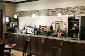 Best Western Plus Longhorn Inn & Suites