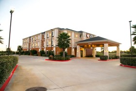 Best Western Plus Longhorn Inn & Suites