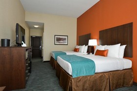 Best Western Plus Longhorn Inn & Suites