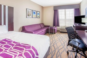 La Quinta Inn & Suites by Wyndham Luling