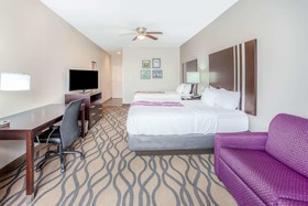 La Quinta Inn & Suites by Wyndham Luling