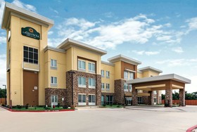 La Quinta Inn & Suites by Wyndham Luling