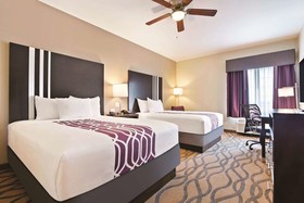 La Quinta Inn & Suites by Wyndham Luling