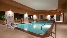 Best Western Plus Lytle Inn & Suites