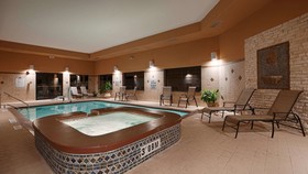 Best Western Plus Lytle Inn & Suites