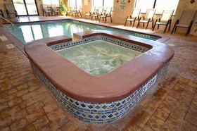 Best Western Plus Lytle Inn & Suites