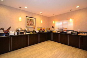Best Western Plus Lytle Inn & Suites