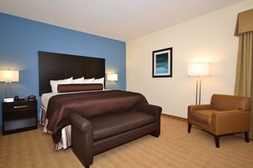 Best Western Plus Lytle Inn & Suites