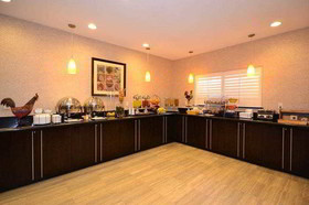 Best Western Plus Lytle Inn & Suites