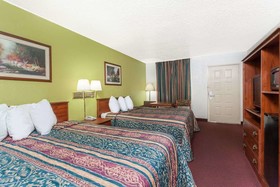 Days Inn by Wyndham San Antonio Lytle