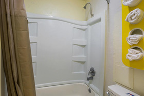 Motel 6 Madisonville