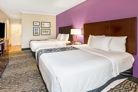 La Quinta Inn & Suites by Wyndham Houston - Magnolia