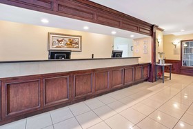 La Quinta Inn & Suites by Wyndham Houston - Magnolia
