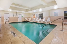La Quinta Inn & Suites by Wyndham Houston - Magnolia
