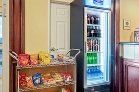 La Quinta Inn & Suites by Wyndham Houston - Magnolia