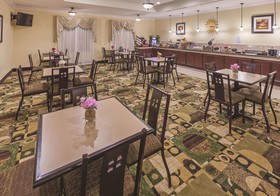 La Quinta Inn & Suites by Wyndham Houston - Magnolia