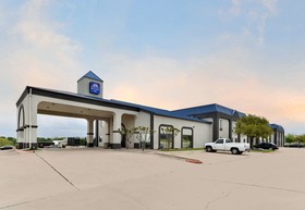 Red Roof Inn & Suites Austin East-Manor