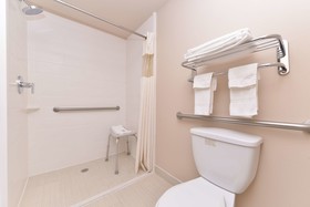 Red Roof Inn & Suites Austin East-Manor