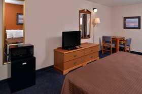Red Roof Inn & Suites Austin East-Manor