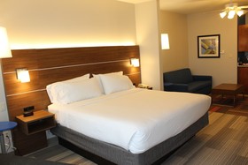 Holiday Inn Express Hotel & Suites Mansfield