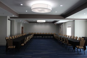 Holiday Inn Express Hotel & Suites Mansfield