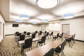 La Quinta Inn & Suites by Wyndham Mansfield TX