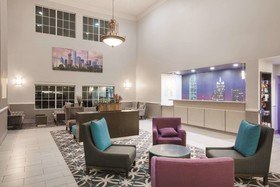 La Quinta Inn & Suites by Wyndham Mansfield TX