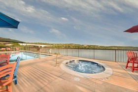 Hidden Falls Inn at Lake Marble Falls