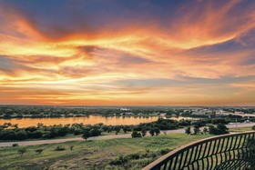 La Quinta Inn & Suites by Wyndham Marble Falls