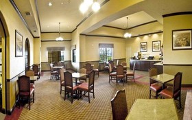 La Quinta Inn & Suites by Wyndham Marble Falls