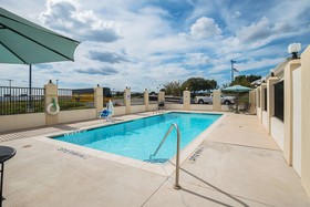 Motel 6 Marble Falls
