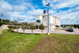 Motel 6 Marble Falls