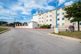 Motel 6 Marble Falls