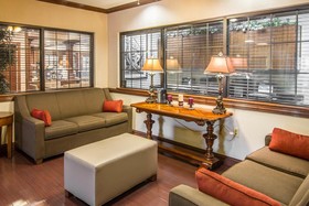 Comfort Suites Marshall