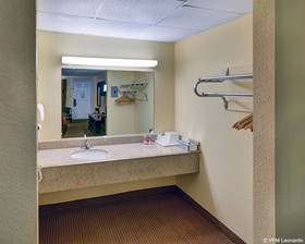 Econo Lodge Marshall