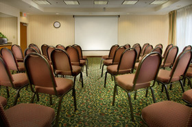 Fairfield Inn & Suites Marshall