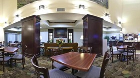 Holiday Inn Express Hotel & Suites Marshall South
