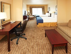 Holiday Inn Express Hotel & Suites Marshall South