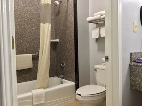 Days Inn by Wyndham McAllen