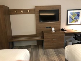 Holiday Inn Express & Suites McAllen - Medical Center Area