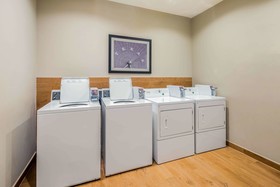 La Quinta Inn & Suites by Wyndham McAllen Convention Center