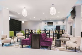 La Quinta Inn & Suites by Wyndham McAllen Convention Center