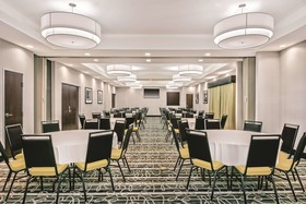 La Quinta Inn & Suites by Wyndham McAllen Convention Center