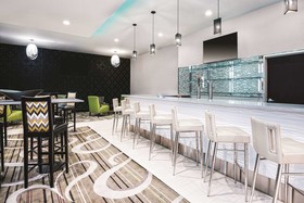La Quinta Inn & Suites by Wyndham McAllen Convention Center