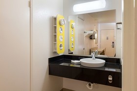 Motel 6 Mcallen