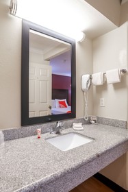 OYO Hotel McAllen Airport South