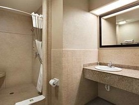 Super 8 by Wyndham McAllen/Downtown/La Plaza Mall